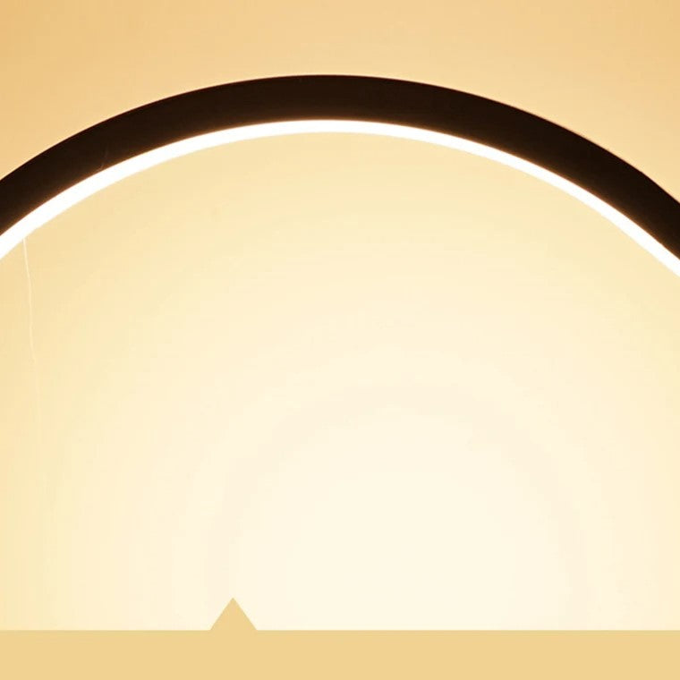 CircoloLuce Piccolo: Die Nachttischlampe, die Form und Funktion vereint-letto-design.com