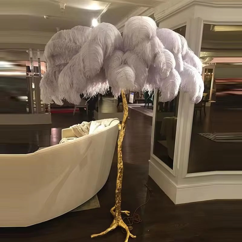 Luce Piuma Elegante – Elegante Bodenlampe mit Federdetails-letto-design.com