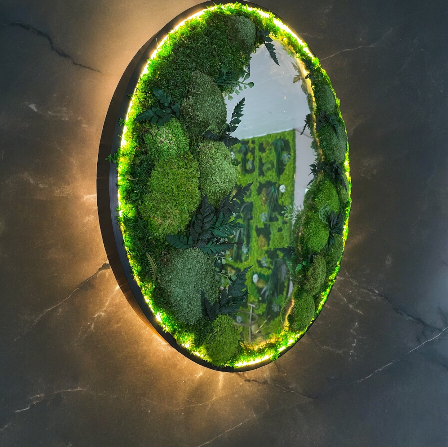 Reflections of Nature – Moosbild mit Spiegel-letto-design.com