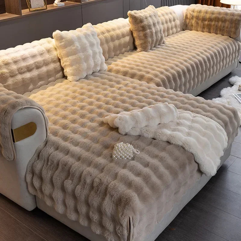 Luxuriöser Pelz-Sofabezug - Weiche Haptik und winterlicher Komfort-letto-design.com