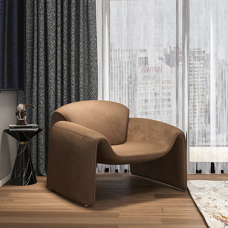 Poltrona Moderna Italia - Stilvoller Akzentstuhl für Ihr Zuhause-letto-design.com