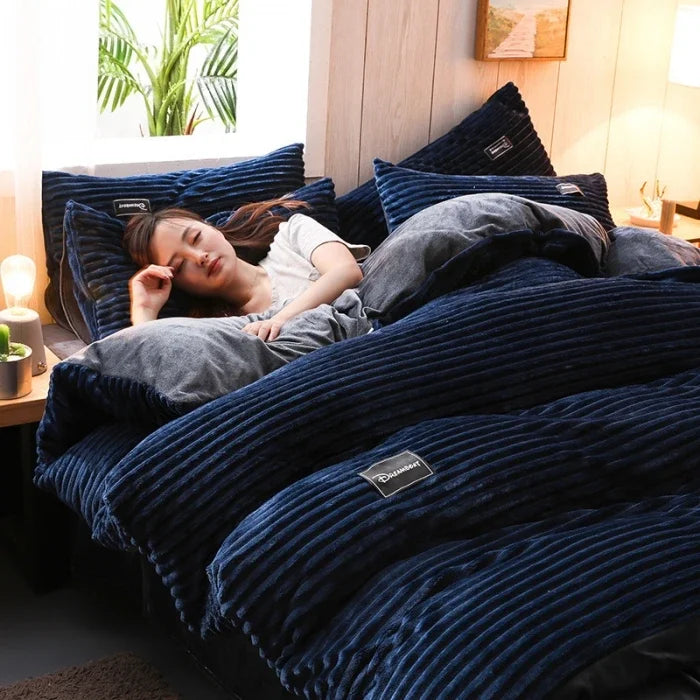 Elegante Bettwäsche „La Notte Bella“ aus Samt-letto-design.com