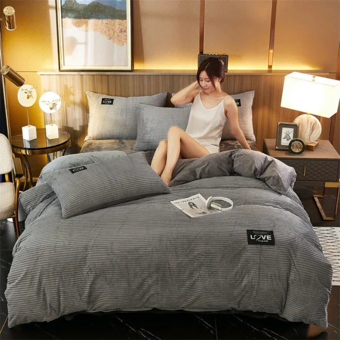 Elegante Bettwäsche „La Notte Bella“ aus Samt-letto-design.com