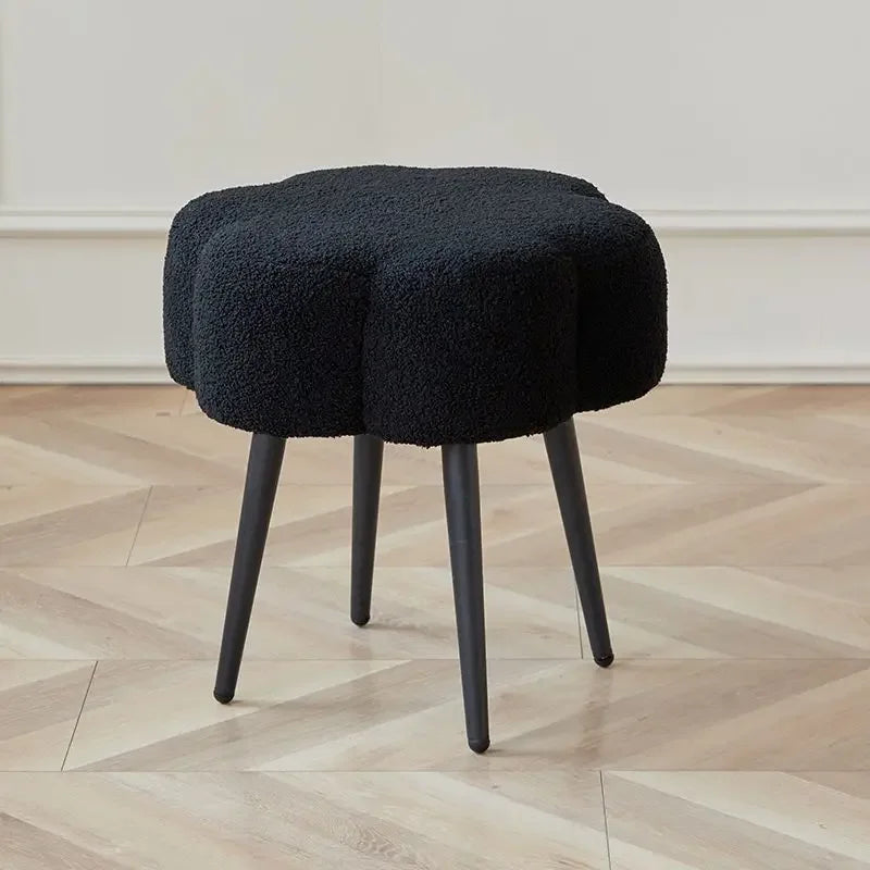 Eleganza Sgabello – Ihr stilvoller Hocker für jedes Zuhause-letto-design.com