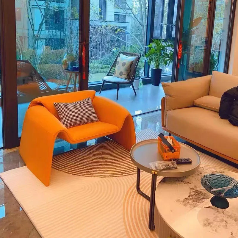 Poltrona Moderna Italia - Stilvoller Akzentstuhl für Ihr Zuhause-letto-design.com