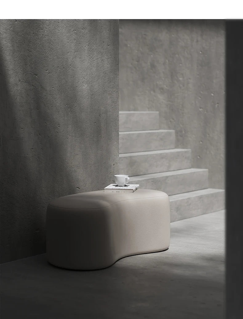 Moderner Bouclé-Sitzhocker – Eleganz und Komfort in Einem-letto-design.com