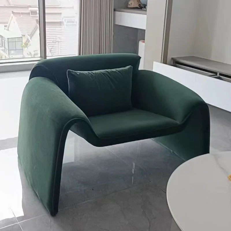 Poltrona Moderna Italia - Stilvoller Akzentstuhl für Ihr Zuhause-letto-design.com