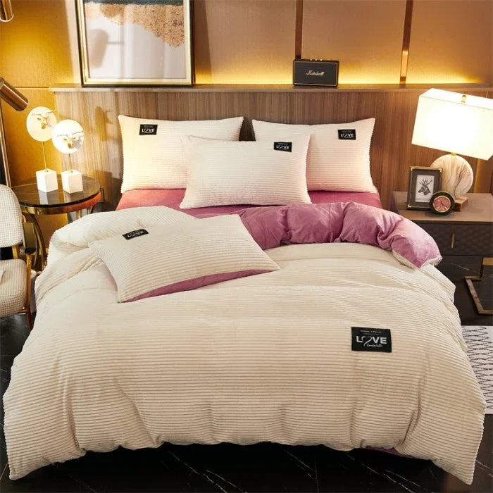 Elegante Bettwäsche „La Notte Bella“ aus Samt-letto-design.com