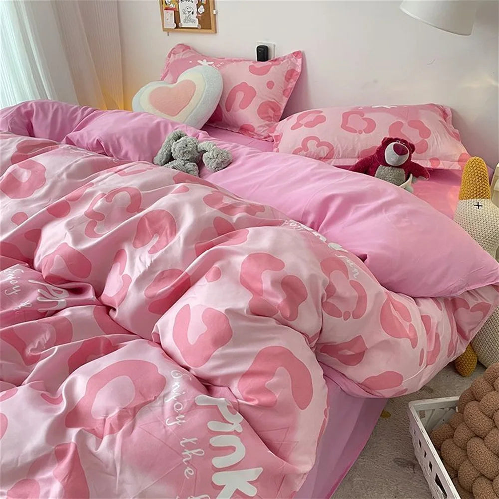 Exklusives Leoparden-Dessin Duvet-Set – Set Copripiumino Leopardo-letto-design.com