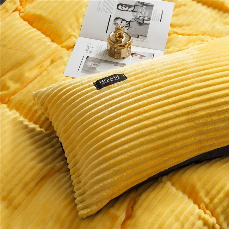 Elegante Bettwäsche „La Notte Bella“ aus Samt-letto-design.com