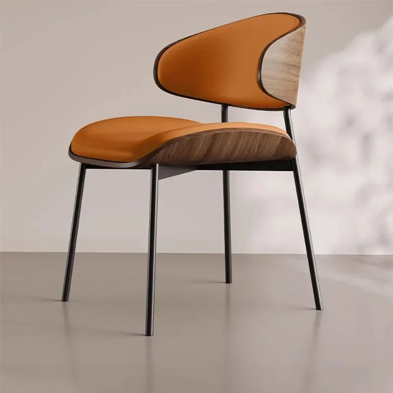 Eleganter Designstuhl aus Holz und Kunstleder – Komfort und Stil vereint-letto-design.com