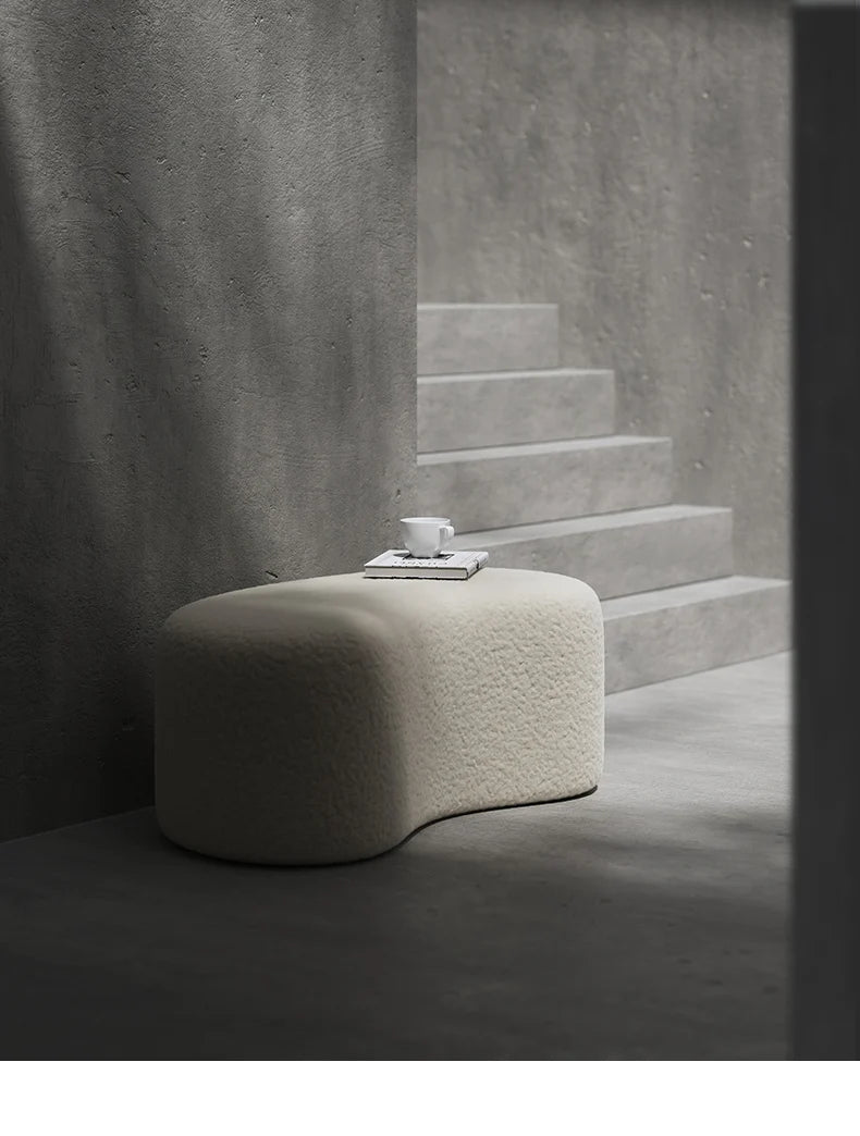 Moderner Bouclé-Sitzhocker – Eleganz und Komfort in Einem-letto-design.com