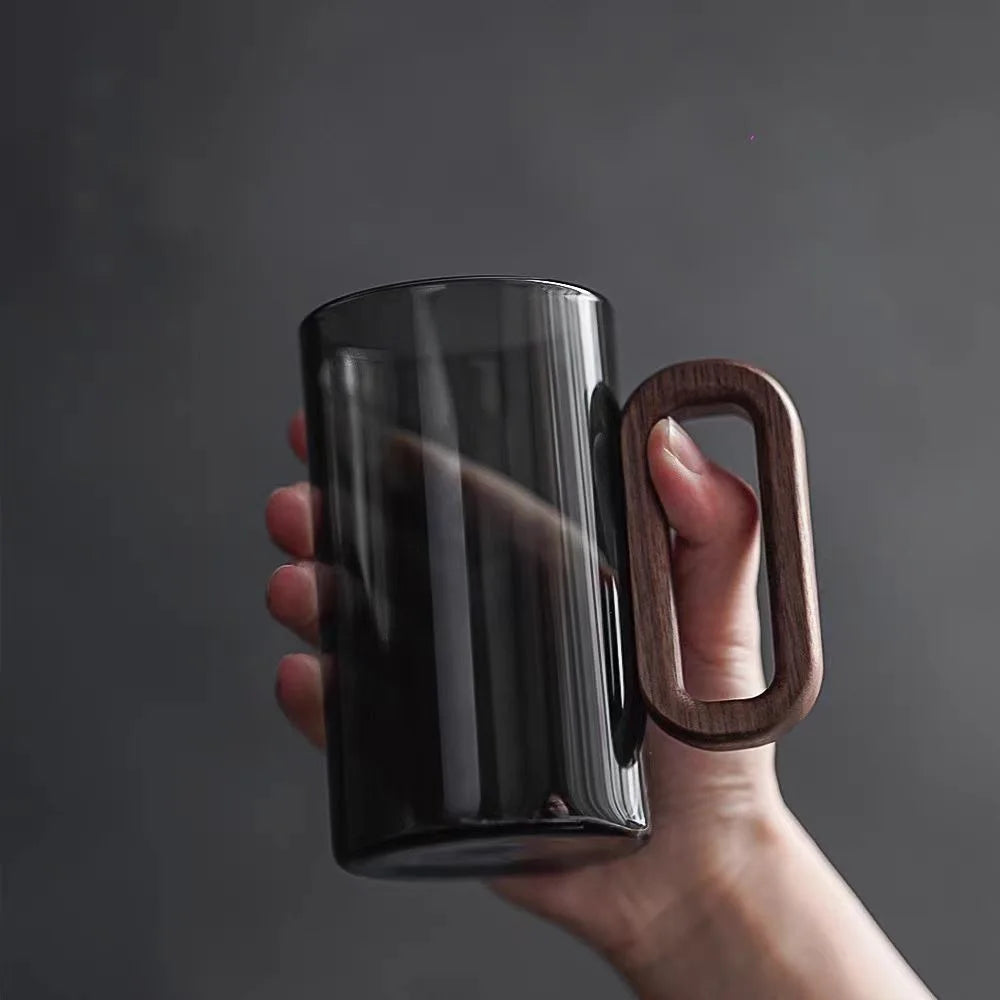 Stilvolle Glas-Tasse mit Holzgriff – Hochwertiges Design-letto-design.com