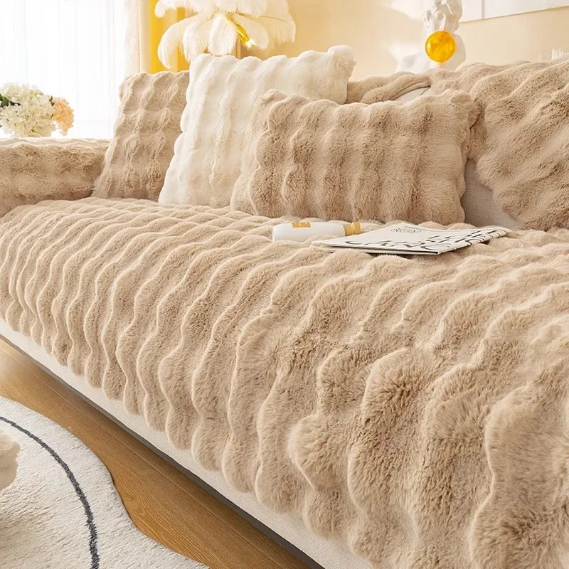 Luxuriöser Pelz-Sofabezug - Weiche Haptik und winterlicher Komfort-letto-design.com