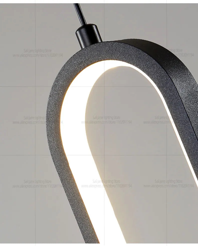 Eleganter LED-Kronleuchter "Luminous Elegance" für hohe Decken-letto-design.com