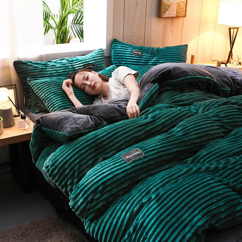 Elegante Bettwäsche „La Notte Bella“ aus Samt-letto-design.com