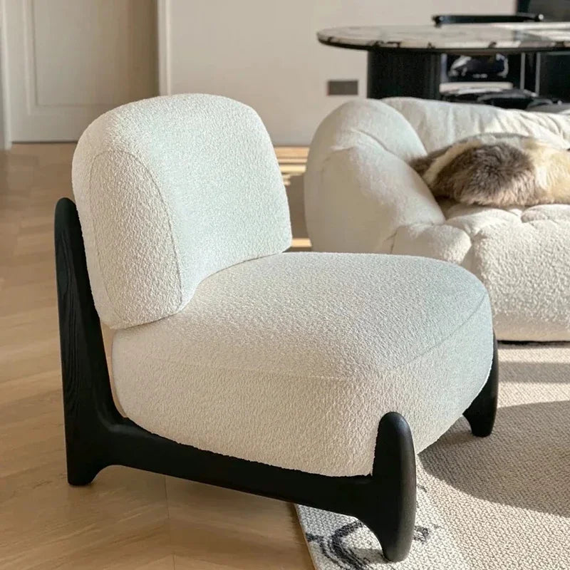 Der CozyLuxe Lounge Chair – Eleganz und Komfort für Ihr Zuhause