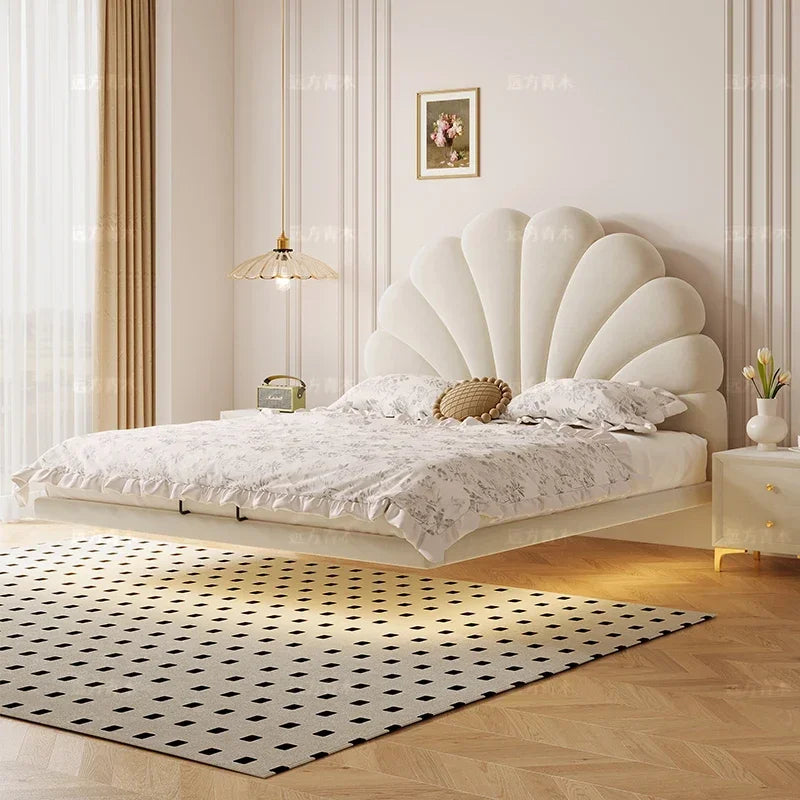 Luxuriöses Muschel-Design Polsterbett - Einzigartige Eleganz für Ihr Schlafzimmer