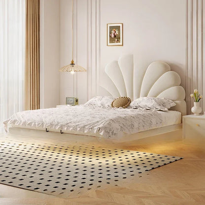 Luxuriöses Muschel-Design Polsterbett - Einzigartige Eleganz für Ihr Schlafzimmer